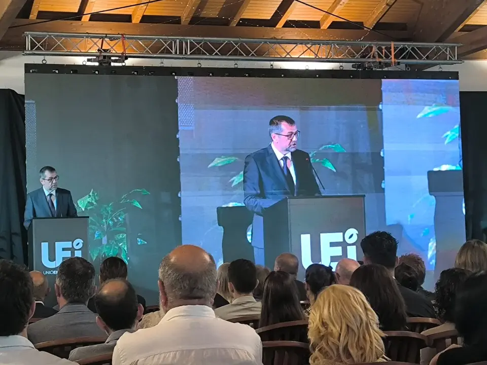 Pep Garcia, presidenmt de la UEI en un moment del seu   discurs