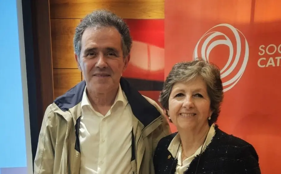 Alex Ramos sustituye a Elda Mata en la presidencia de SCC
