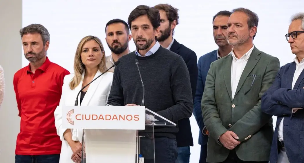 El día que Adrián Vázquez y la directiva de C,s anunció su renuncia a presentarse a las eklecciones del 23J