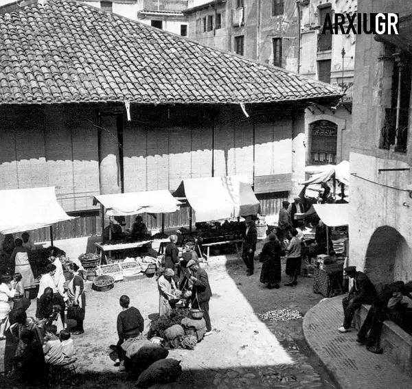 Mercat de Granollers a la Porxada. Foto Arxiu Municipal de Granollers.