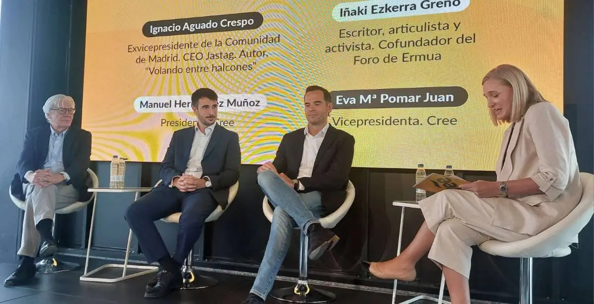 De izq a dcha Iñaki Ezkerra, Manuel Hernández, Ignacio Aguado y Eva Pomar