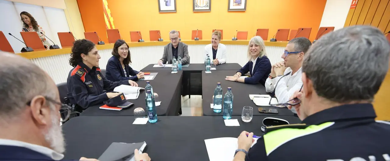 Nuria Parlon en un momento de la reunión de trabajo en el Ayuntamiento de Granollers
