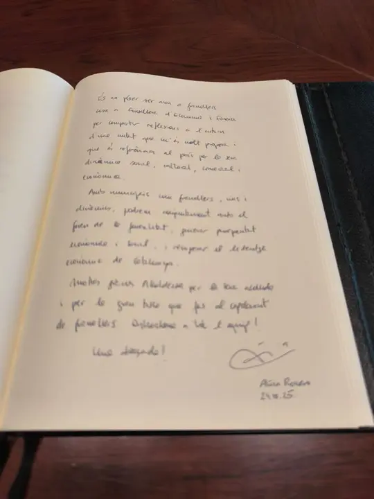 La dedicatoria d'Alicia Romero al llibre de Granollers
