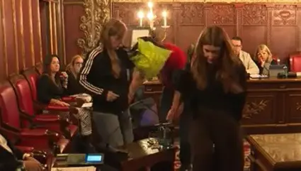 Regidors de la CUP de VIc marxan del ple