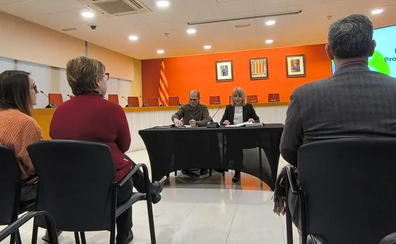 Alba Barnusell y Juanma Segovia a la roda de premsa
