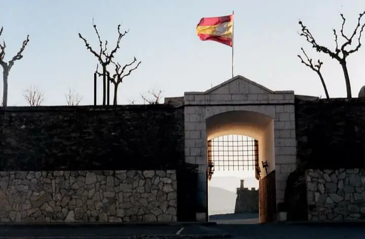 Puerta entrada Regimiento Arapiles 62