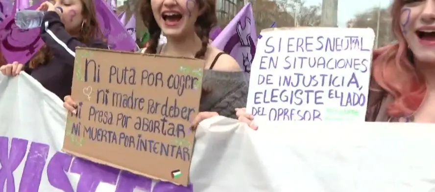 Im&aacute;genes de la manifestaci&oacute;n (M de Barcelona salida en el Arco de Triunfo