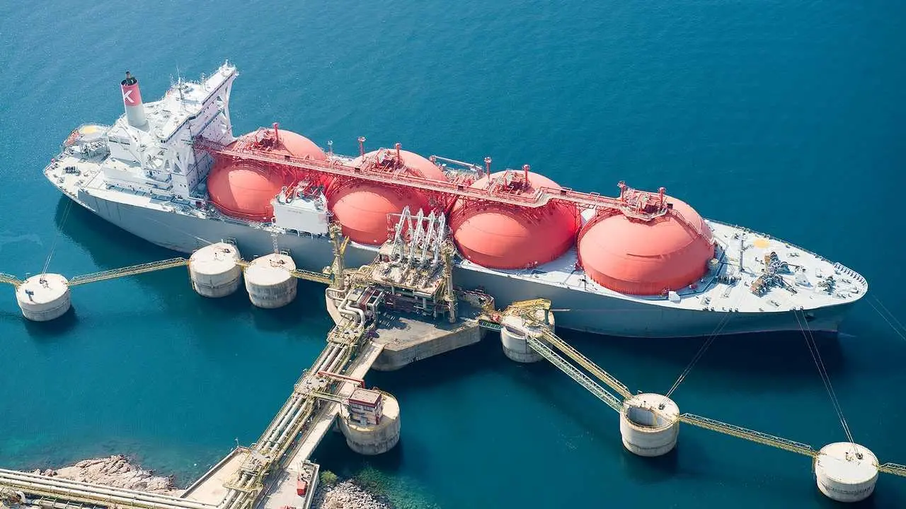 Los barcos norteamericanos trasladan gas a Espa&ntilde;a, convirti&eacute;ndose en el proveedor principal