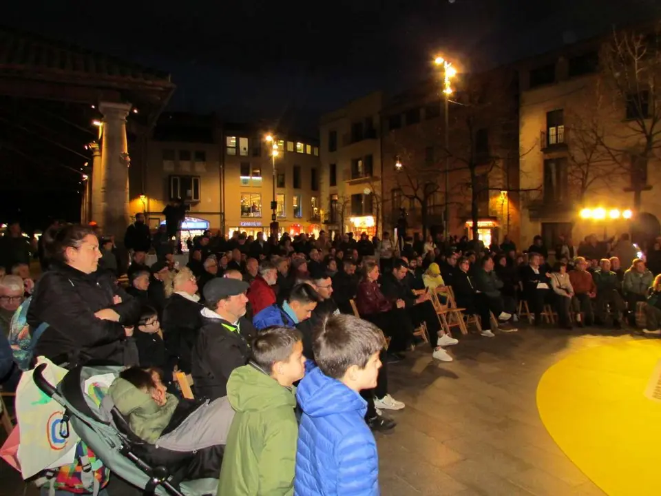 6 la Porxada estava ple a vessar