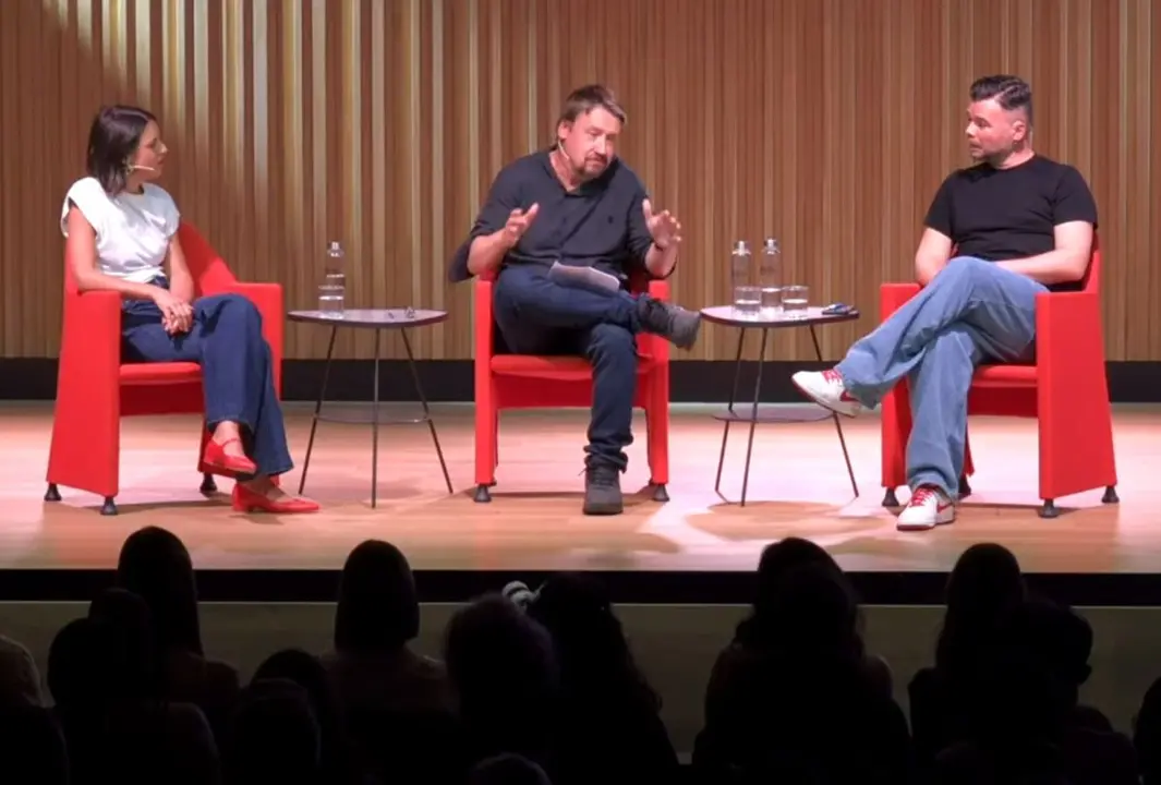 Irene Montero y Gabriel Rufi&aacute;n, durante la charla - Imagen de Canal Red