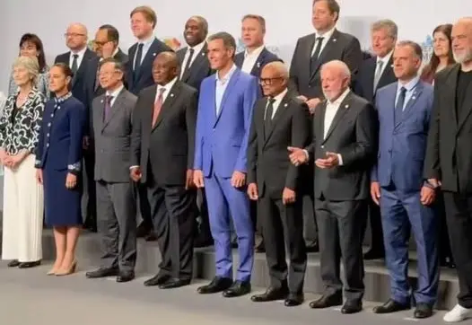 El progresismo se re&uacute;ne en Barcelona