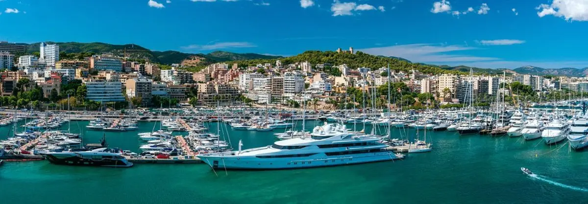Puerto de Mallorca, espectacular joya del Mediterr&aacute;neo
