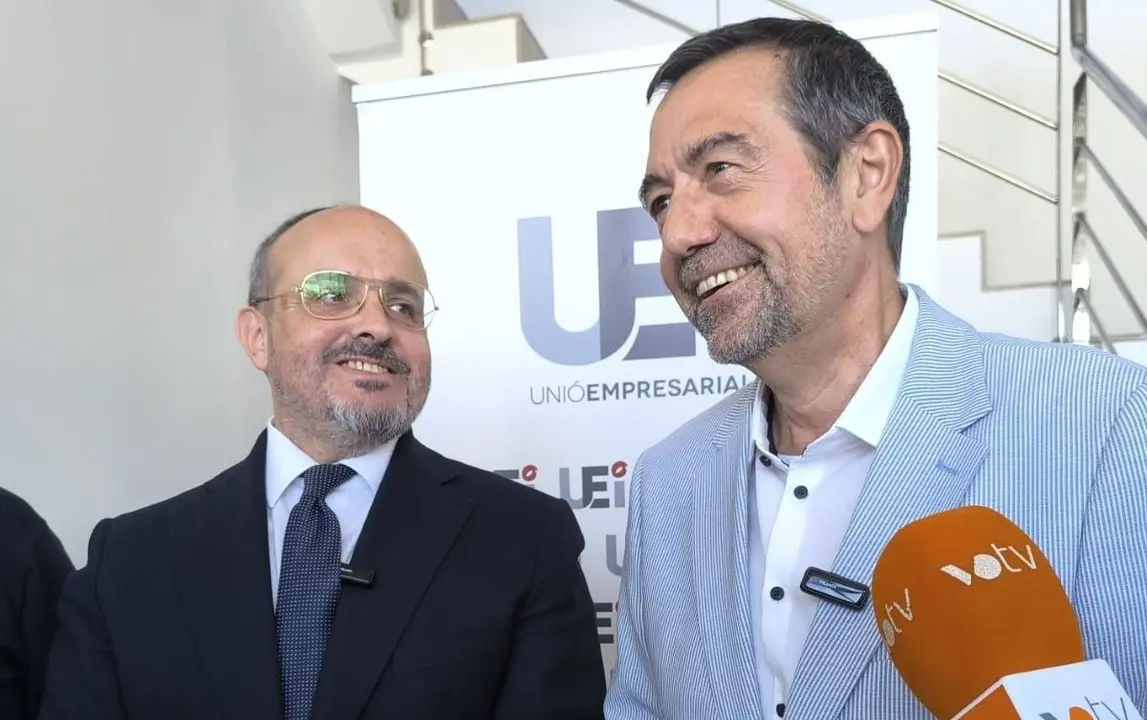 Pep Garcia i Alejandro Fern&aacute;ndez a un moment de la roda de premsa