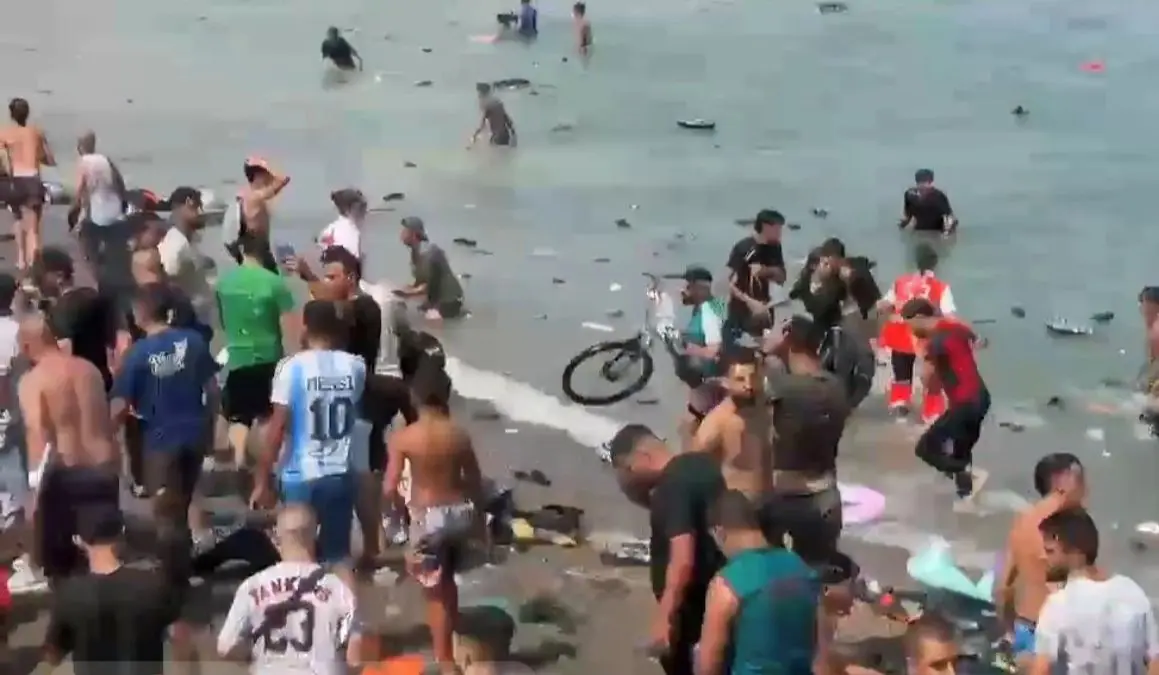 Invasi&oacute;n en Ceuta, incluso con bici