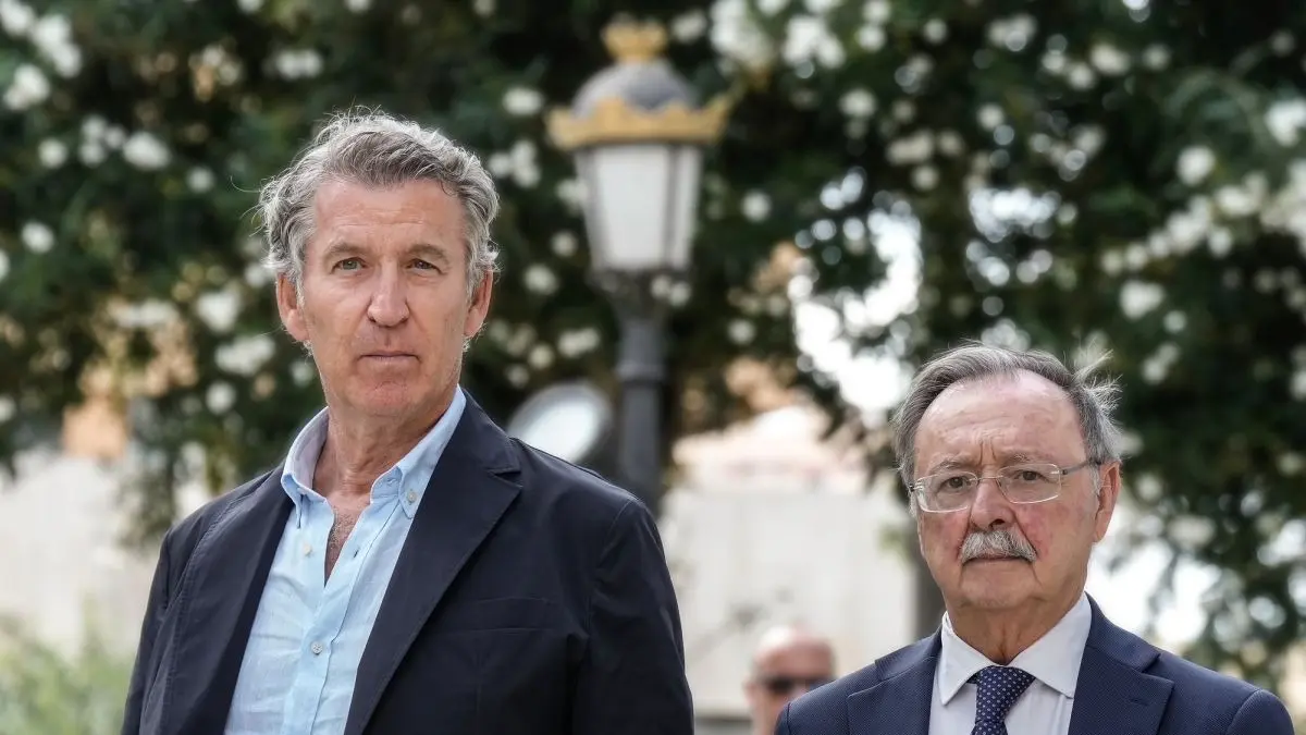 Alberto N&uacute;&ntilde;ez Feij&oacute;o junto a Jes&uacute;s Vivas en Ceuta este mi&eacute;rcoles Foto del PP