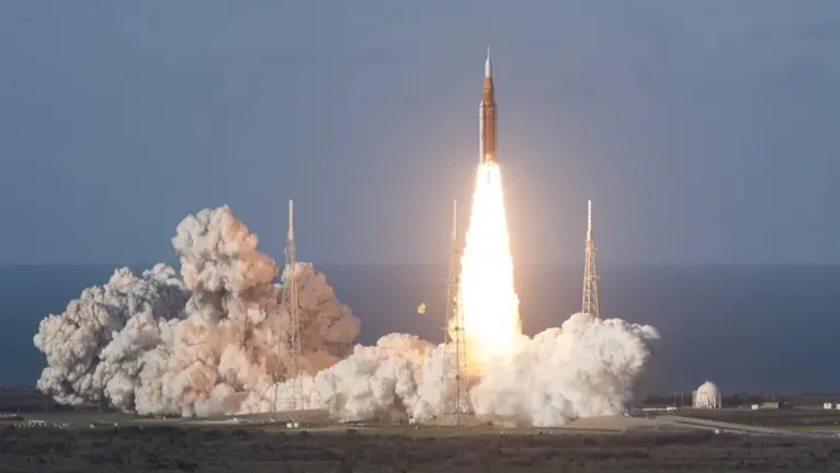 3. El lanzamiento de la expedici&oacute;n Artemis II