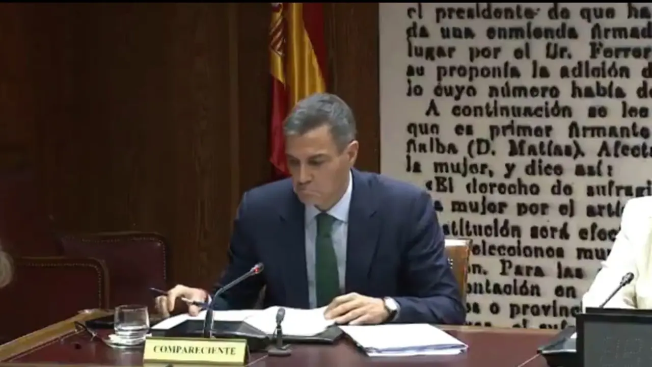 Pedro Sánchez o el arte de comparecer en el Senado 5 horas sin decir nada