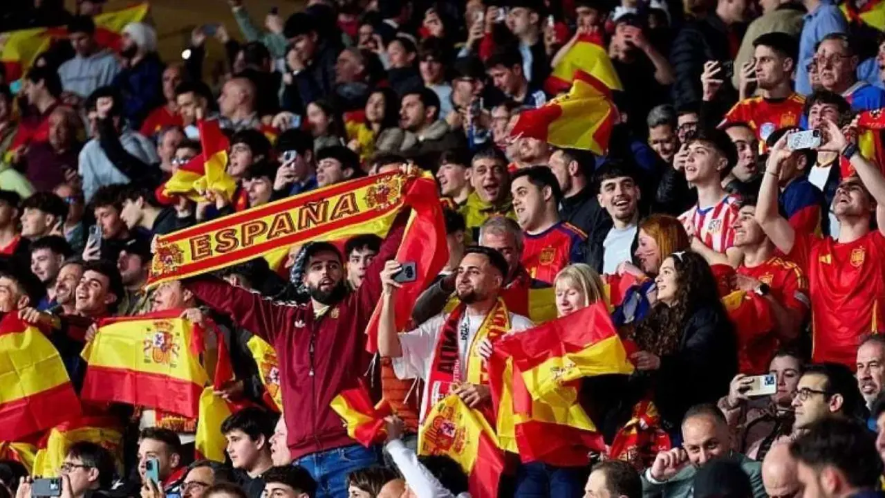 La mayor parte de la aficion espa&ntilde;ols tuvo un comportamiento magnifico