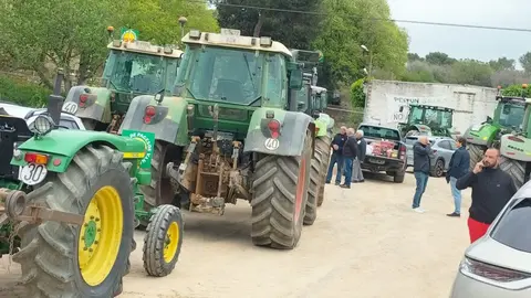 Tractorada Gallecs (web Unió de Pagesos)