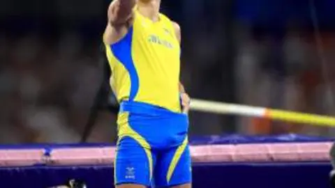 El Gran Duplantis Oro y récord mundial en pértiga