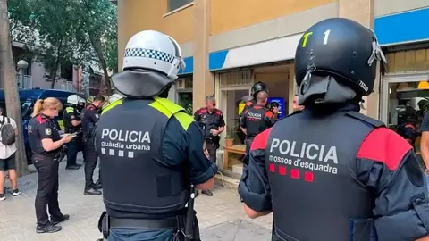 foto policia urbana y mossos