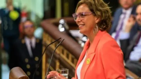 Montse Bassa perfil X