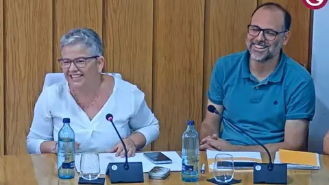 Nuria Maynou y Pau Llobet en un pleno de Granollers - Foto web ERC