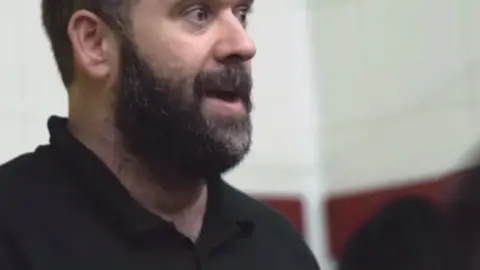 Piel de Gallina. La charla motivadora de Antonio Rama antes del derbi catlán.