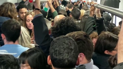 Aglomeracions als trens de rodalies de Barcelona