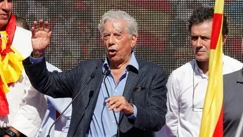 Vargas Llosa manifestación 8 octubre 2017 en Barcelona