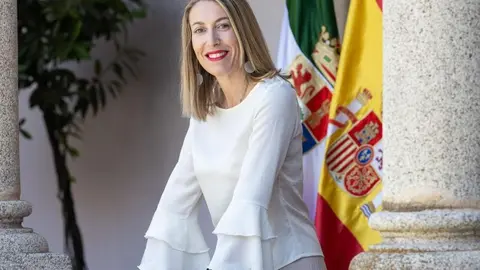 Mar&iacute;a Guardiola, presidenta de Extremadura. Foto Facebook.