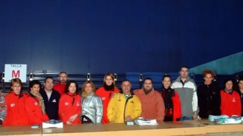 2004 Voluntaris entrega de pitralls i regals