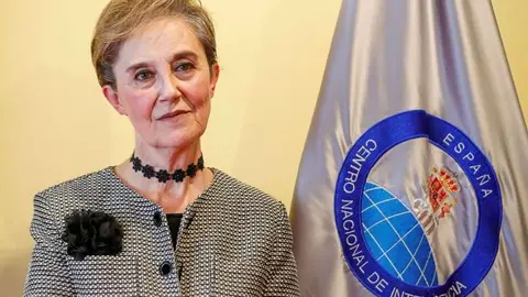 la Directora del CNI cesada, &Auml;ngeles Paz