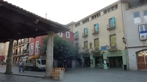 El Palau Perpiny&agrave;-Masferrer, en la Pla&ccedil;a de la Porxada