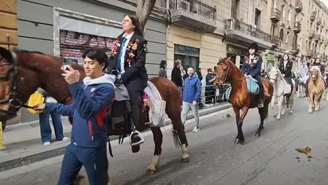 Desfilada de Sant Medir 2026 por las calles de Gr&agrave;cia, en Barcelona