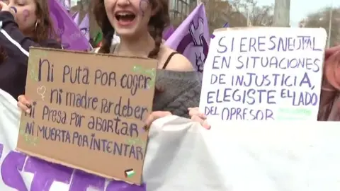 Im&aacute;genes de la manifestaci&oacute;n (M de Barcelona salida en el Arco de Triunfo