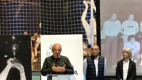 3. Pep Pujadas, president de la Fundaci&oacute; del BM Granollers, encetan l'acte