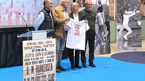 6. El seg&oacute;n entrenador, el mitic Ferr&aacute;n Raga