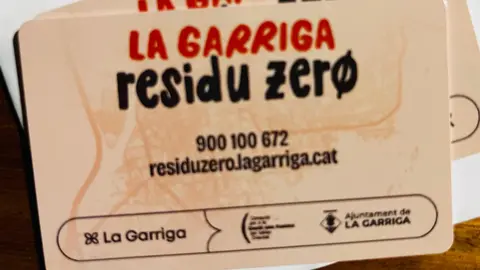 Targeta recollida residus la Garriga