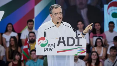 Aitor Esteban en el miting del domingo en Durango Foto EAJ-PNV