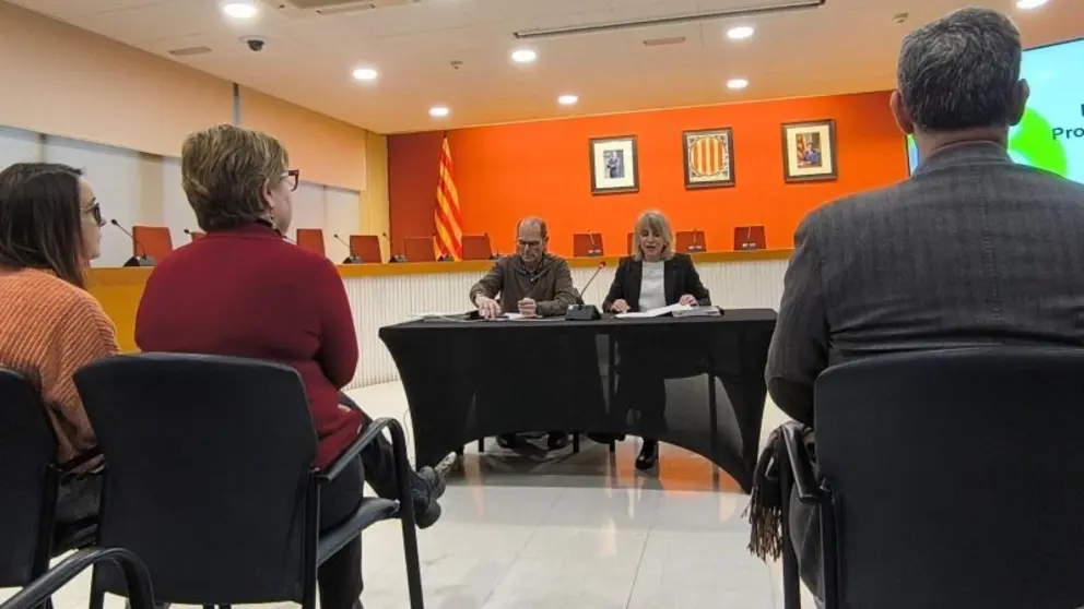 Alba Barnusell y Juanma Segovia a la roda de premsa