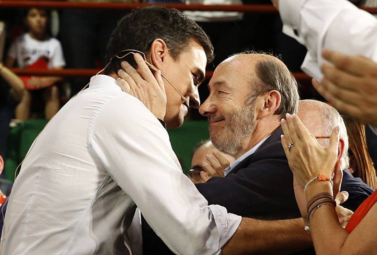 Pérez Rubalcaba y Pedro Sánchez