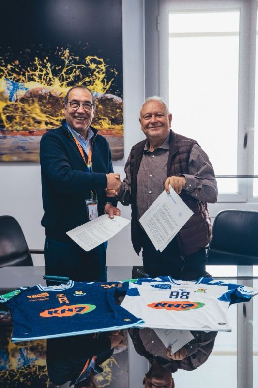 El Balonmano Granollers i KH7 signan la seva unió per uns anys més