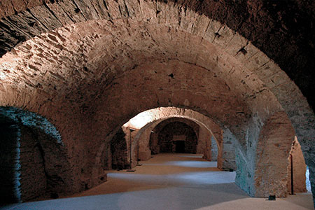 Claustro inferior Sant Pere de Rodes