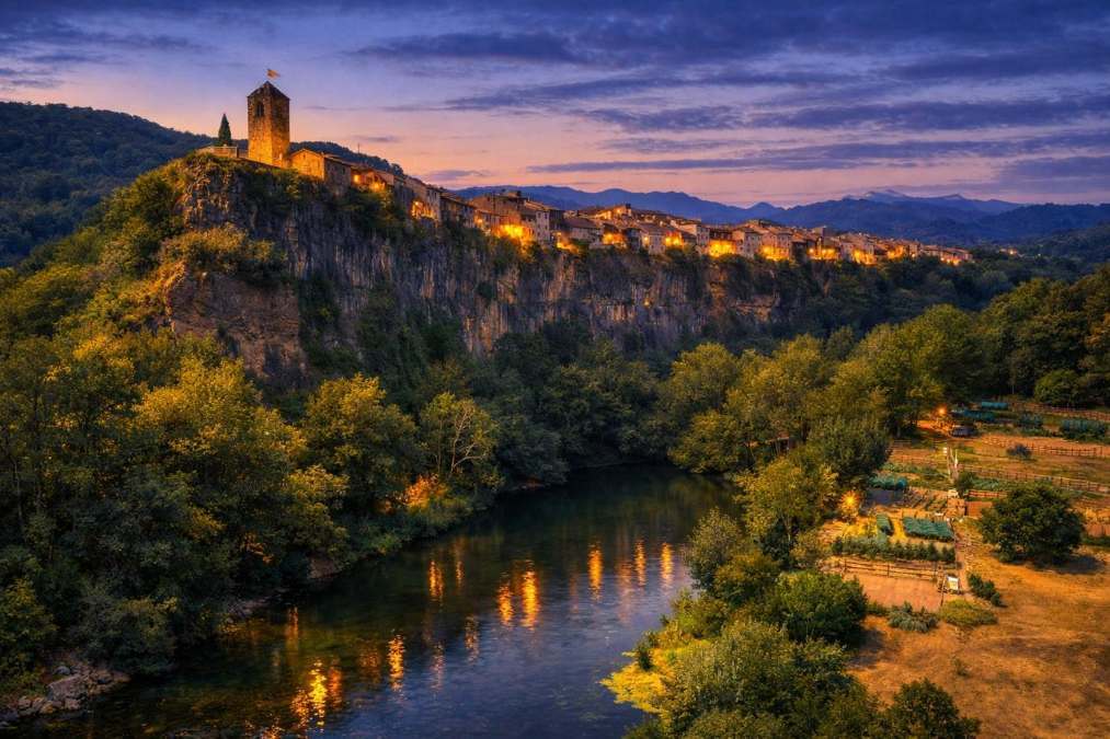 Castellfollit de noche